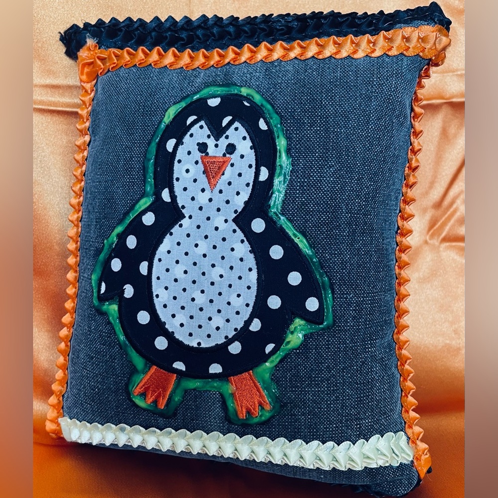 Hand Crafted Glow In The Dark Penguin Pillow Children - Picture 7 of 14